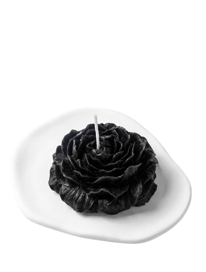 MieleGifts black peony shaped soy wax candle on a white ceramic tray, featuring intricate petal details.